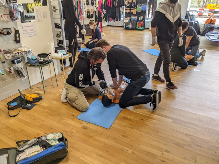 How Newcastle First Aid Courses Prepare You for Real-Life Emergencies